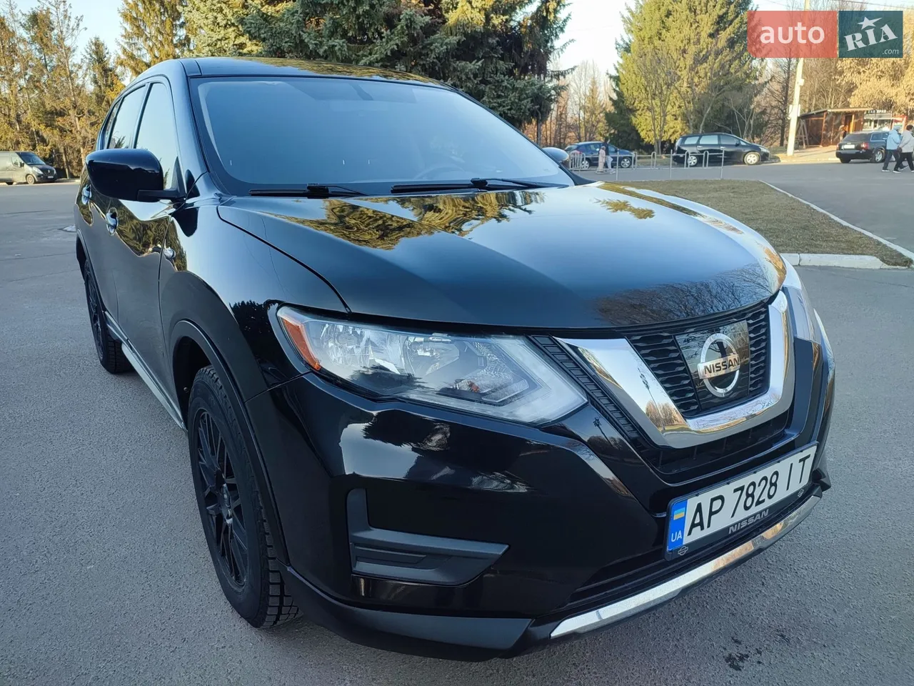 2018 Nissan Rogue - мініатюра 16