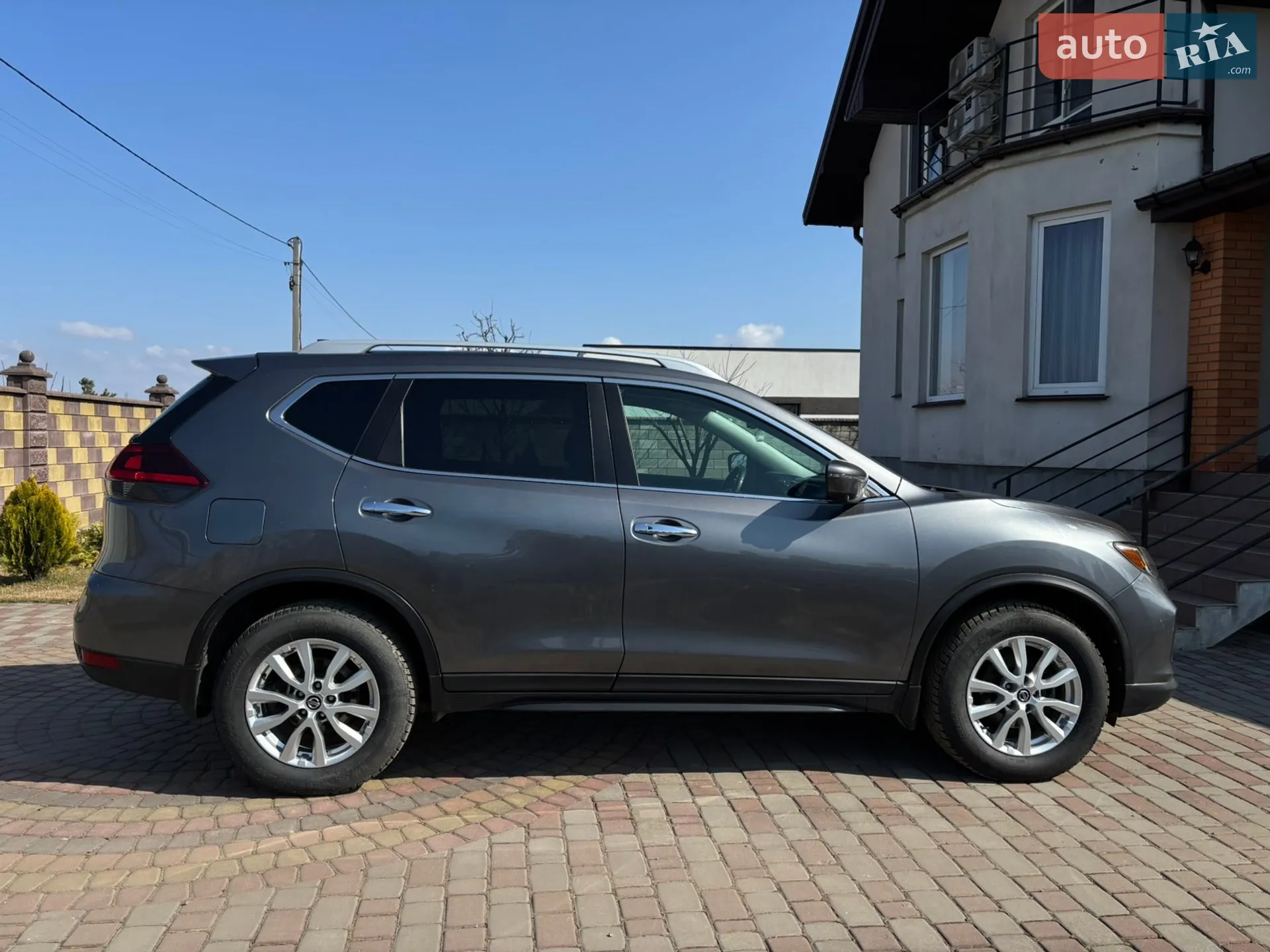 2018 Nissan Rogue - мініатюра 3