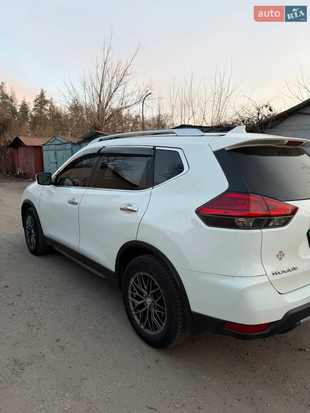 2017 Nissan Rogue - мініатюра 3