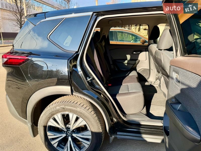 Позашляховик / Кросовер Nissan Rogue 2020 в Києві