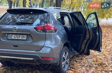 Внедорожник / Кроссовер Nissan Rogue 2017 в Днепре