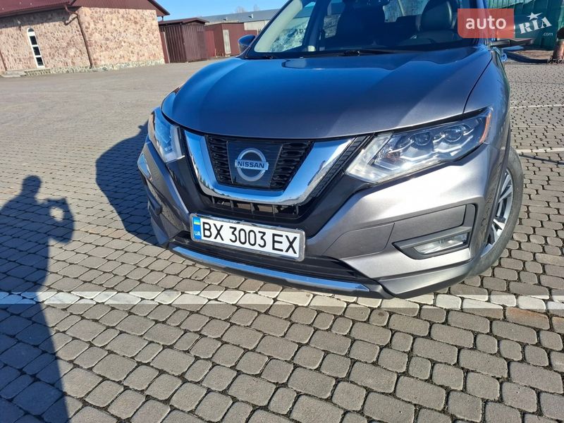 Внедорожник / Кроссовер Nissan Rogue 2016 в Шепетовке
