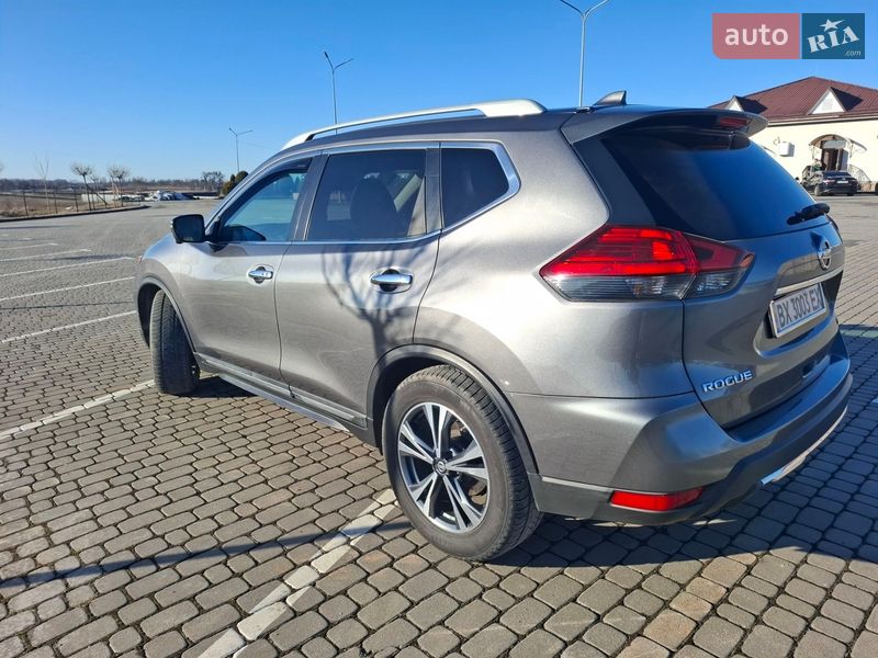 Внедорожник / Кроссовер Nissan Rogue 2016 в Шепетовке