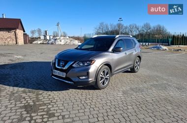 Позашляховик / Кросовер Nissan Rogue 2016 в Шепетівці