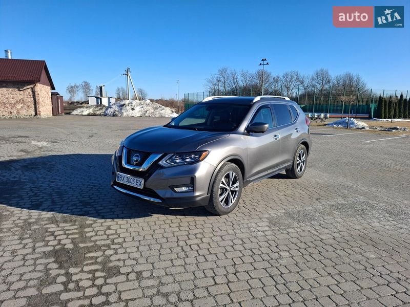 Внедорожник / Кроссовер Nissan Rogue 2016 в Шепетовке
