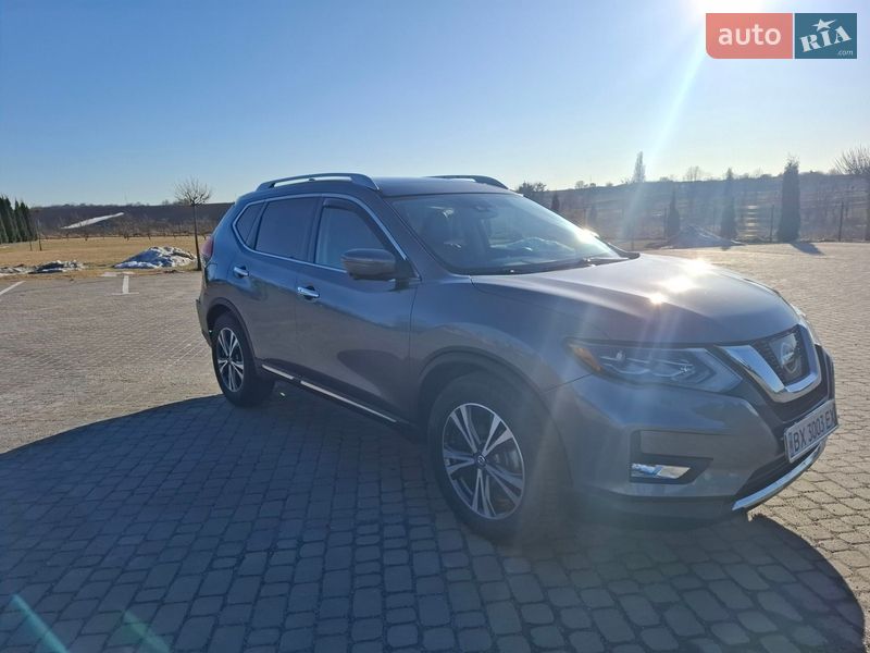 Внедорожник / Кроссовер Nissan Rogue 2016 в Шепетовке