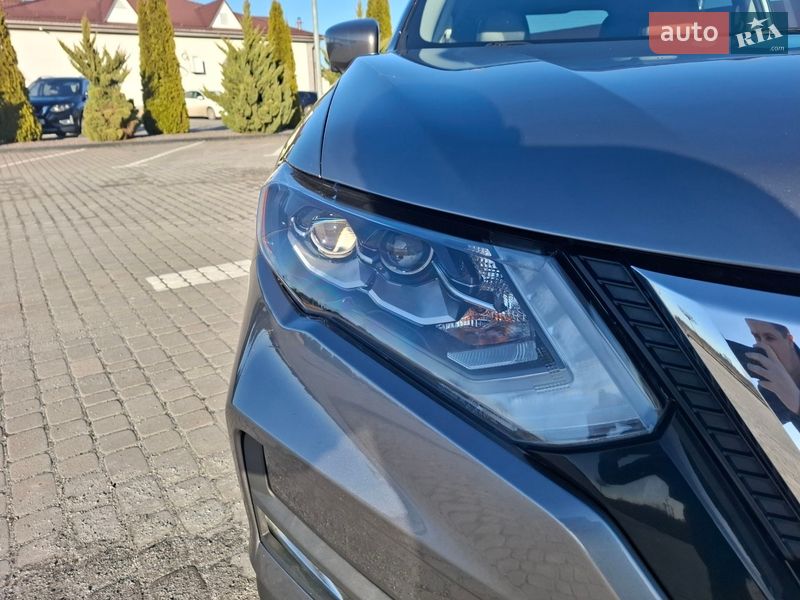 Внедорожник / Кроссовер Nissan Rogue 2016 в Шепетовке