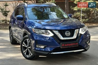 Позашляховик / Кросовер Nissan Rogue 2018 в Білогородці
