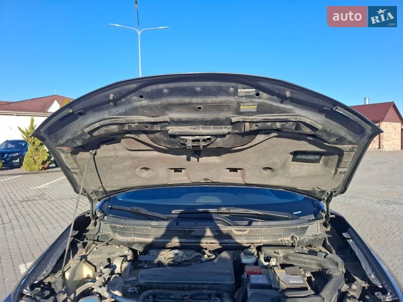 Внедорожник / Кроссовер Nissan Rogue 2016 в Шепетовке