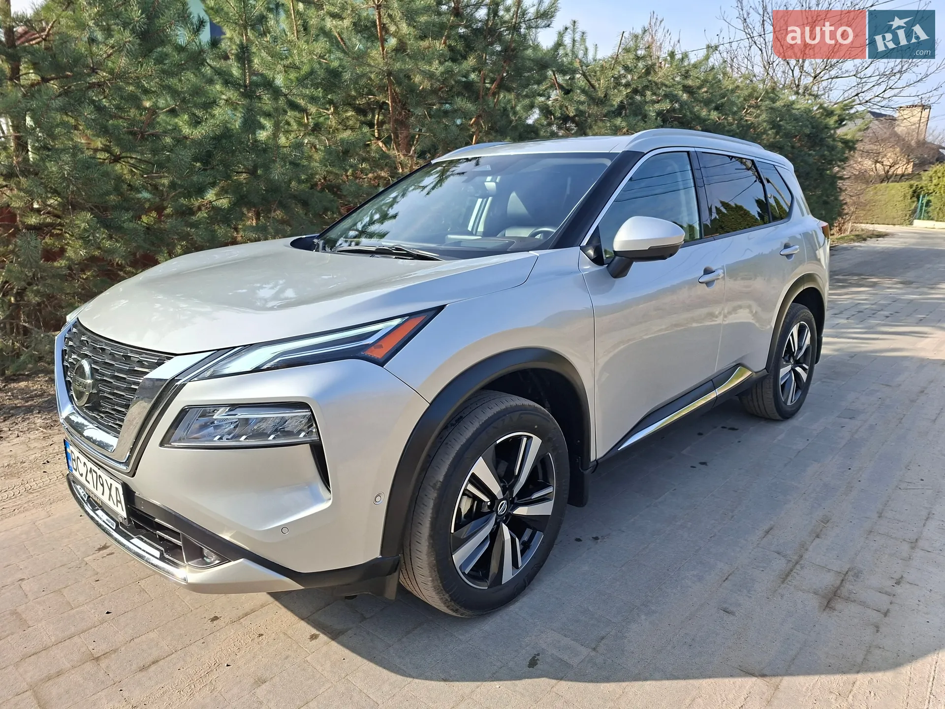 2020 Nissan Rogue - фото 1