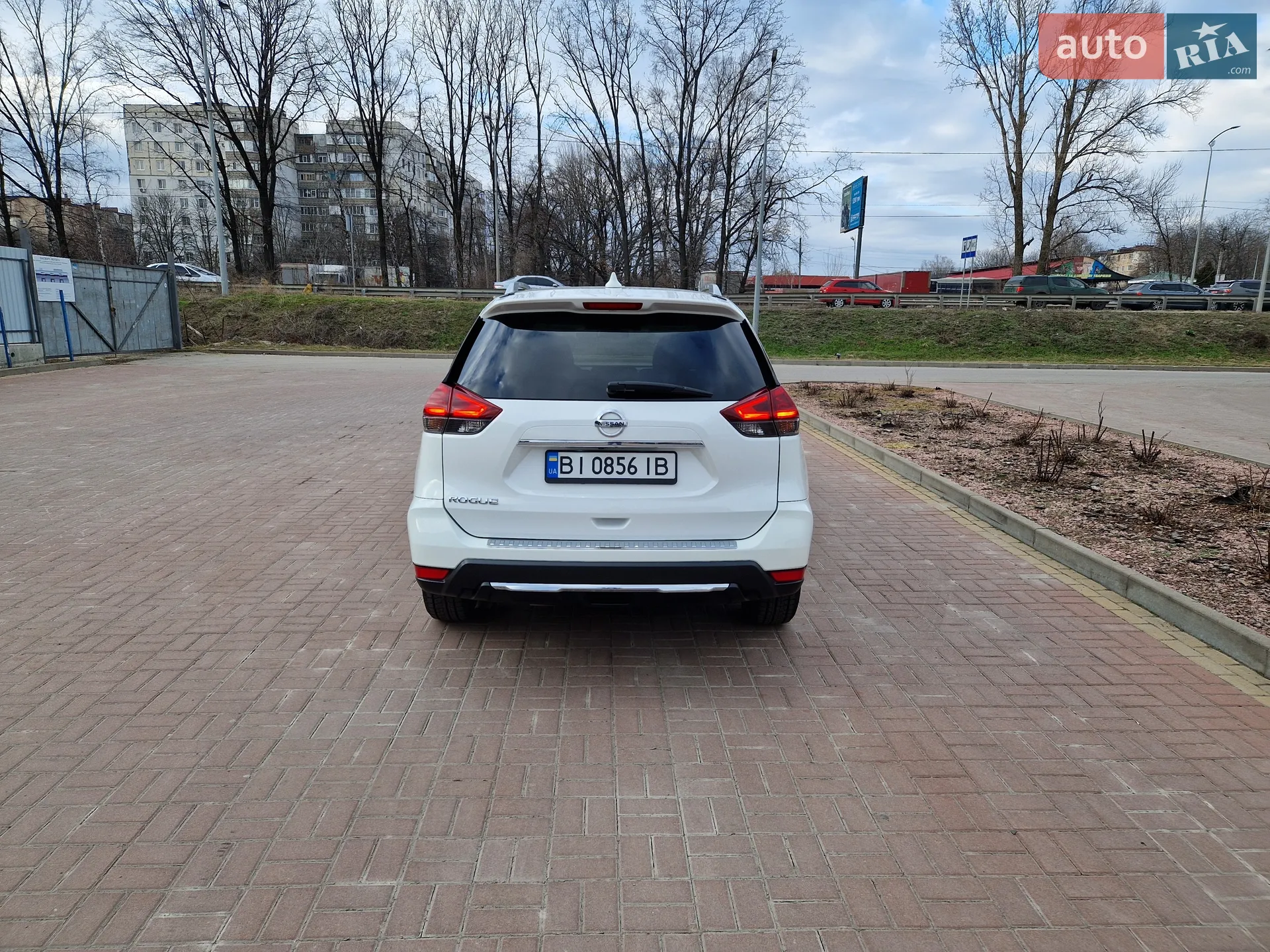 2018 Nissan Rogue - мініатюра 3