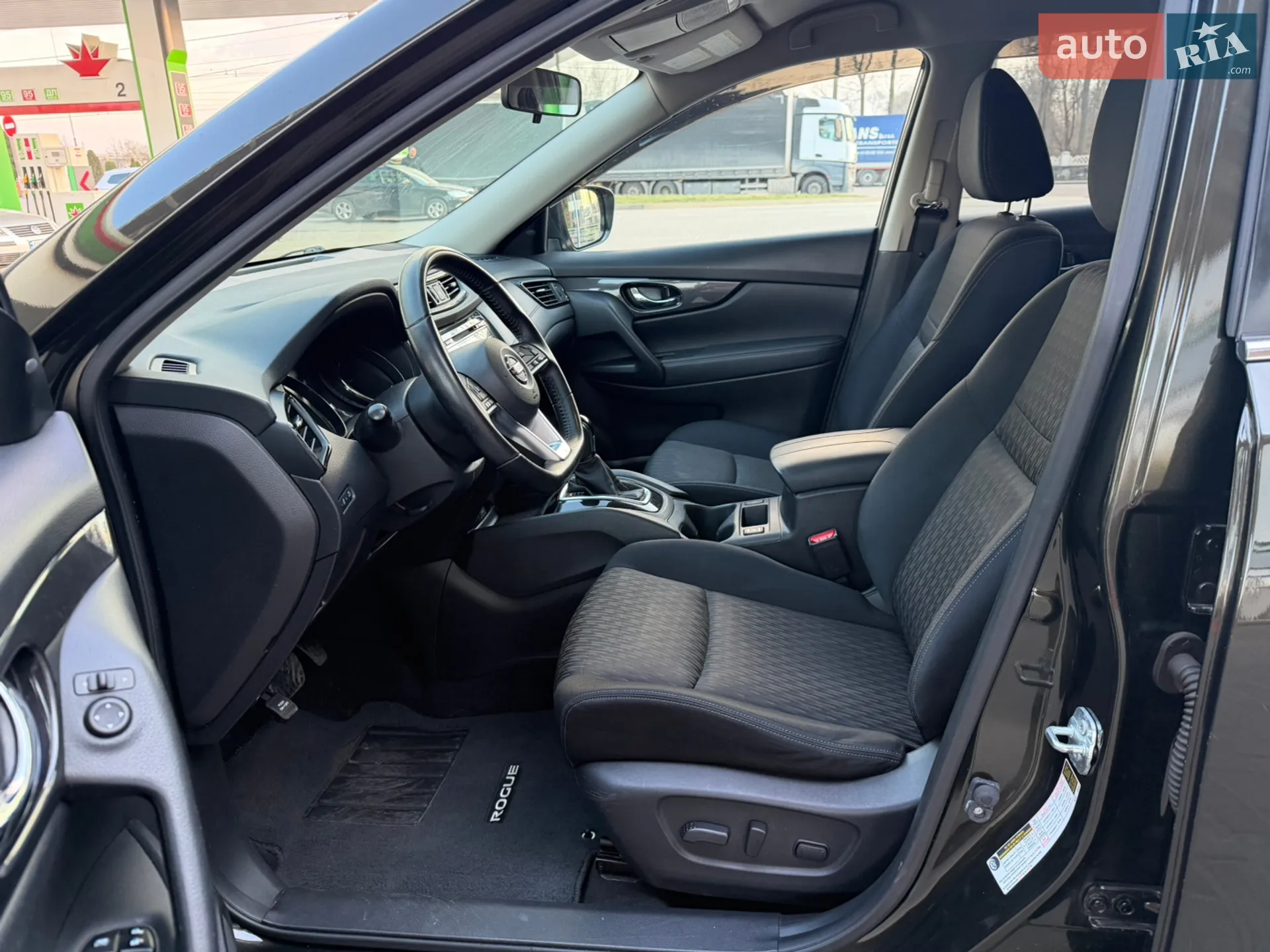 2017 Nissan Rogue - мініатюра 29