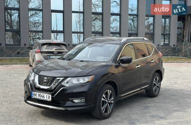 Внедорожник / Кроссовер Nissan Rogue 2018 в Ровно