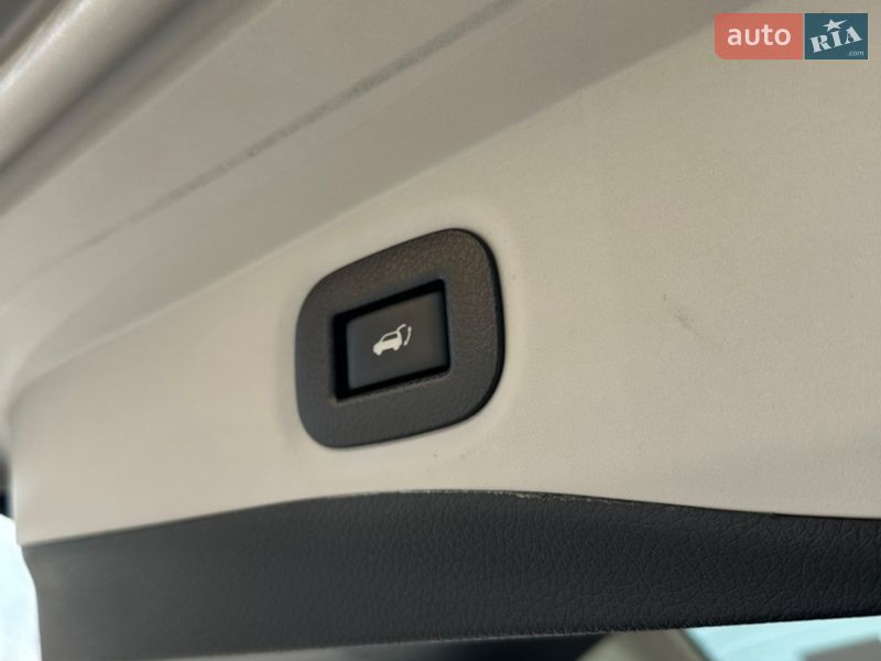 Внедорожник / Кроссовер Nissan Rogue 2018 в Ровно