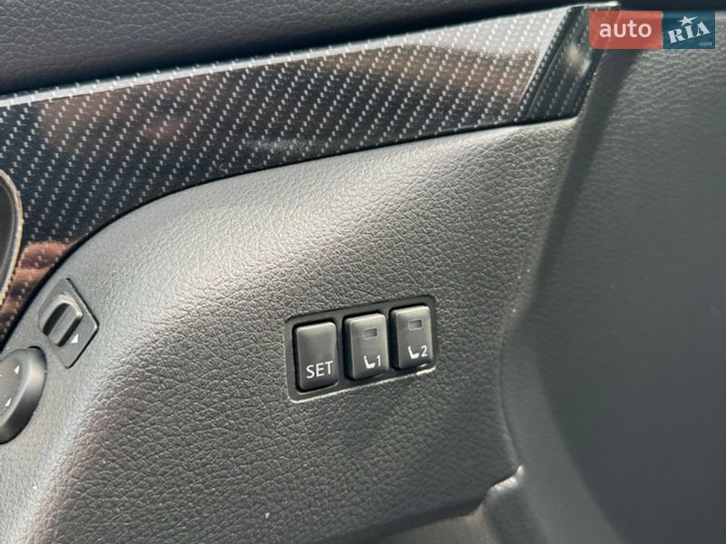 Внедорожник / Кроссовер Nissan Rogue 2018 в Ровно