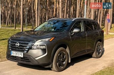 Внедорожник / Кроссовер Nissan Rogue 2024 в Киеве