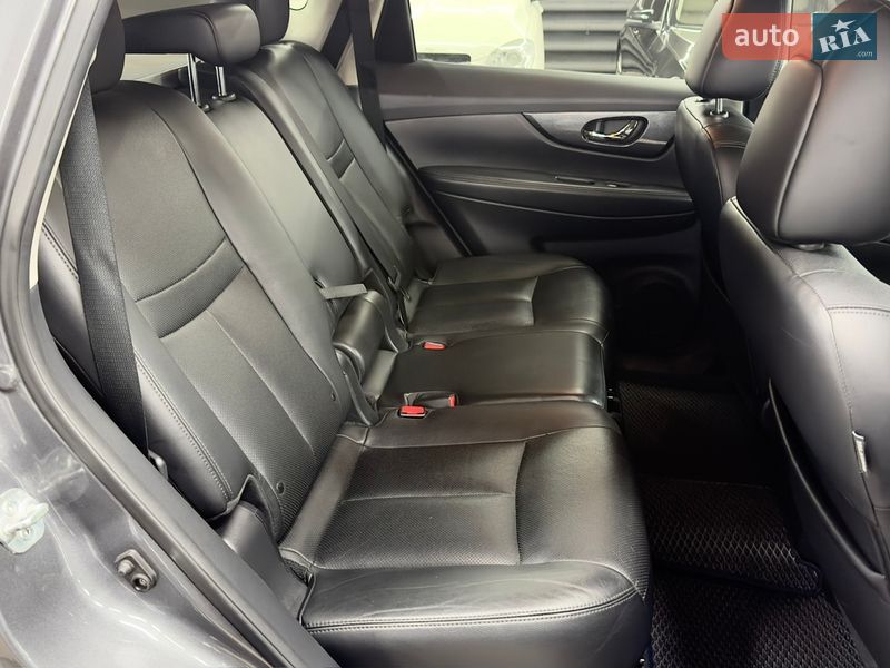 Позашляховик / Кросовер Nissan Rogue 2015 в Харкові