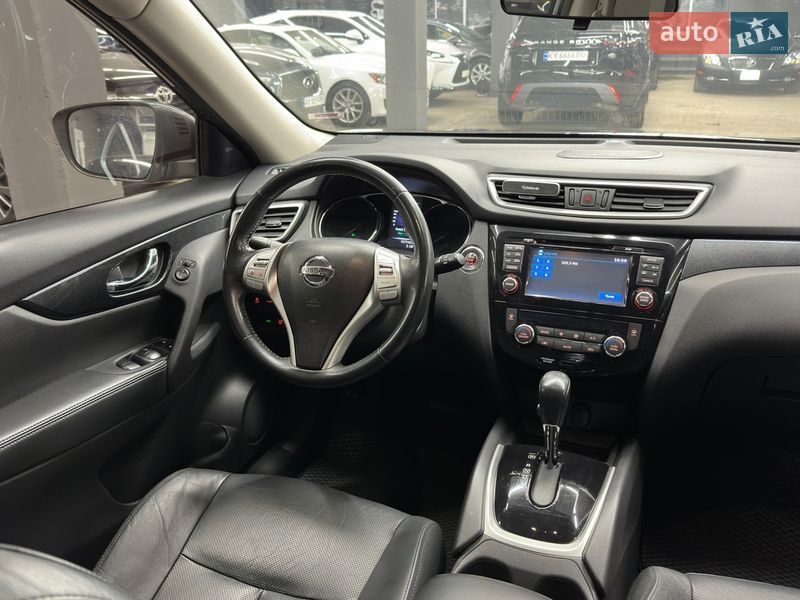 Позашляховик / Кросовер Nissan Rogue 2015 в Харкові