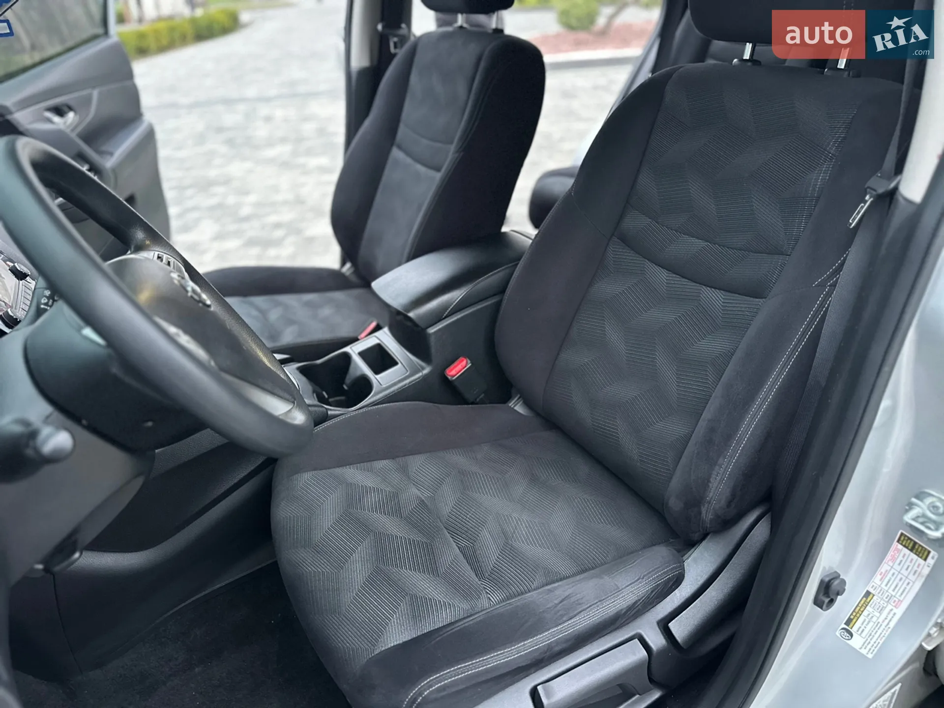 2016 Nissan Rogue - мініатюра 19