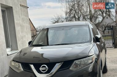 Внедорожник / Кроссовер Nissan Rogue 2016 в Луцке