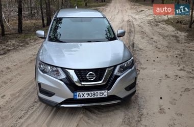 Внедорожник / Кроссовер Nissan Rogue 2016 в Изюме