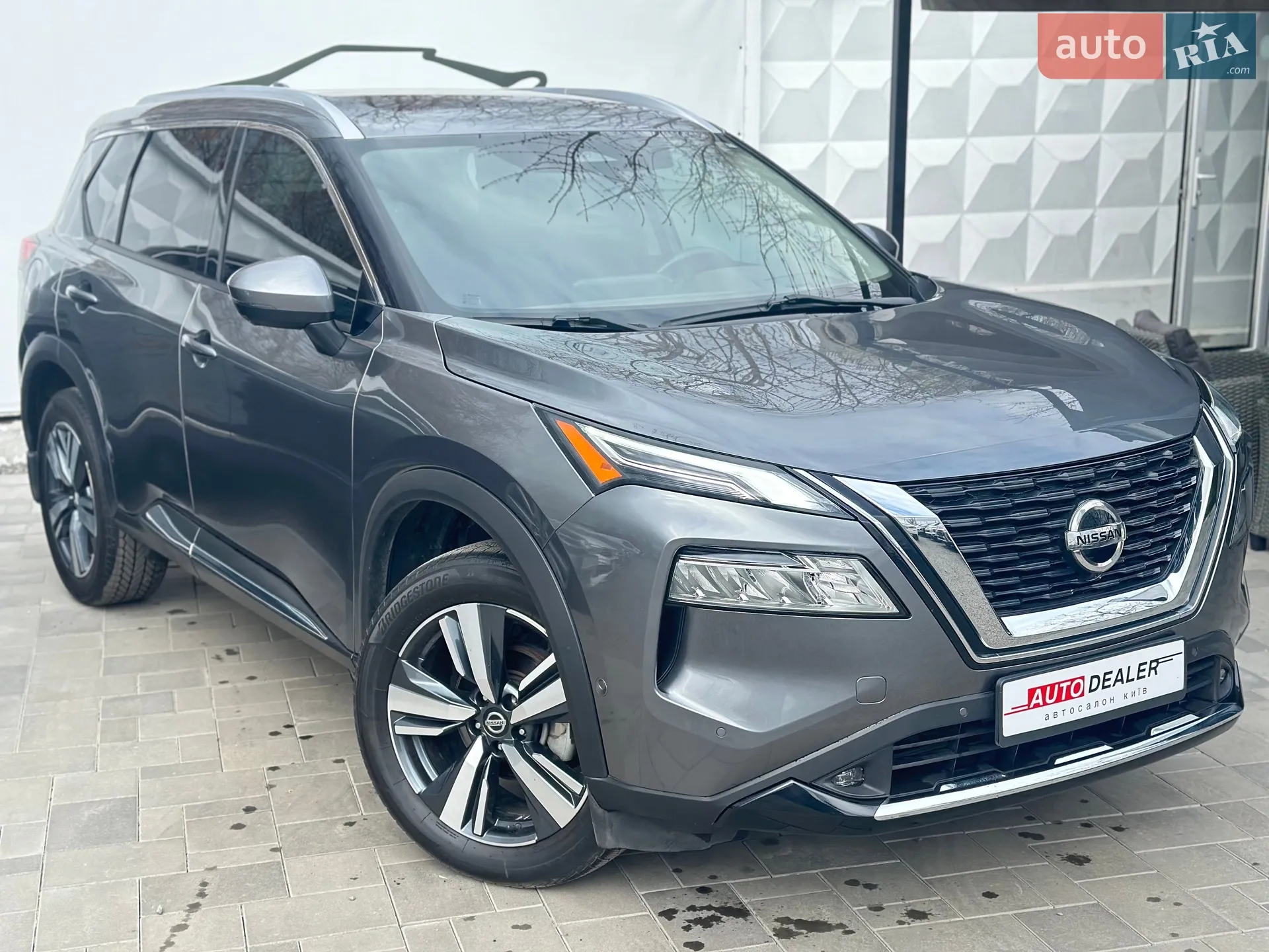 2021 Nissan Rogue - фото 1