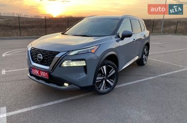 Внедорожник / Кроссовер Nissan Rogue 2021 в Ровно