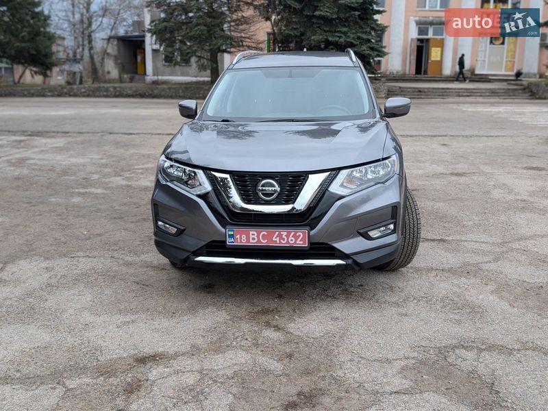Внедорожник / Кроссовер Nissan Rogue 2019 в Новой Водолаге