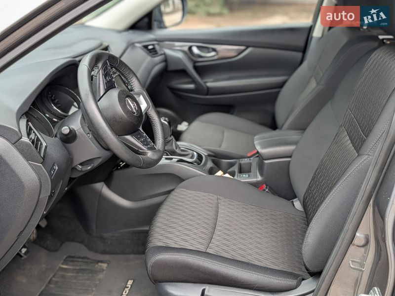 Внедорожник / Кроссовер Nissan Rogue 2019 в Новой Водолаге