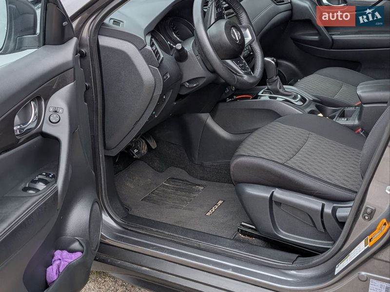 Внедорожник / Кроссовер Nissan Rogue 2019 в Новой Водолаге