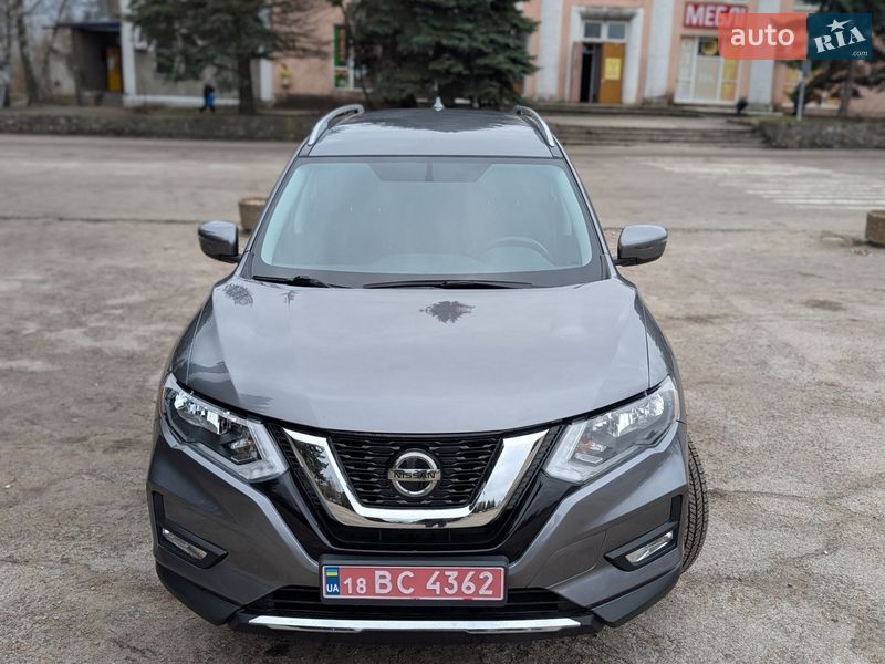 Внедорожник / Кроссовер Nissan Rogue 2019 в Новой Водолаге