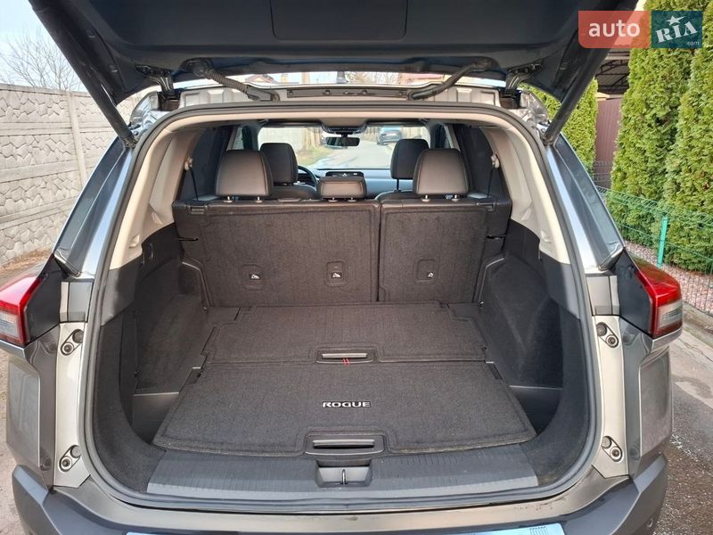 Внедорожник / Кроссовер Nissan Rogue 2023 в Киеве
