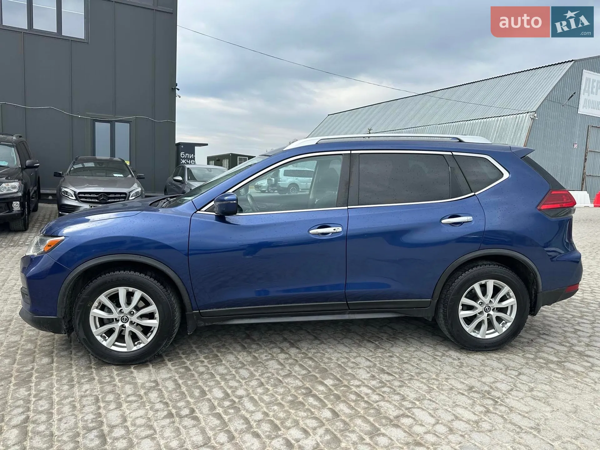2017 Nissan Rogue - мініатюра 4
