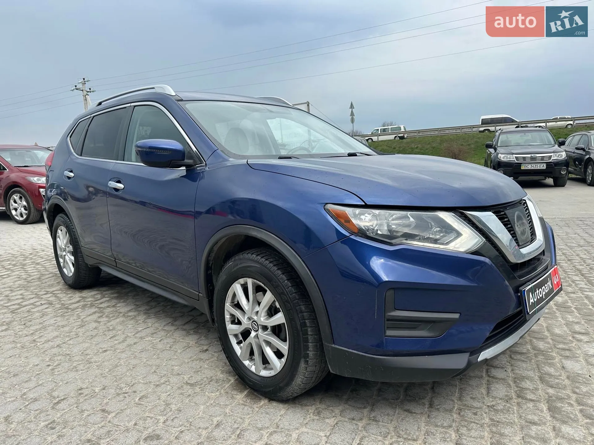 2017 Nissan Rogue - мініатюра 3