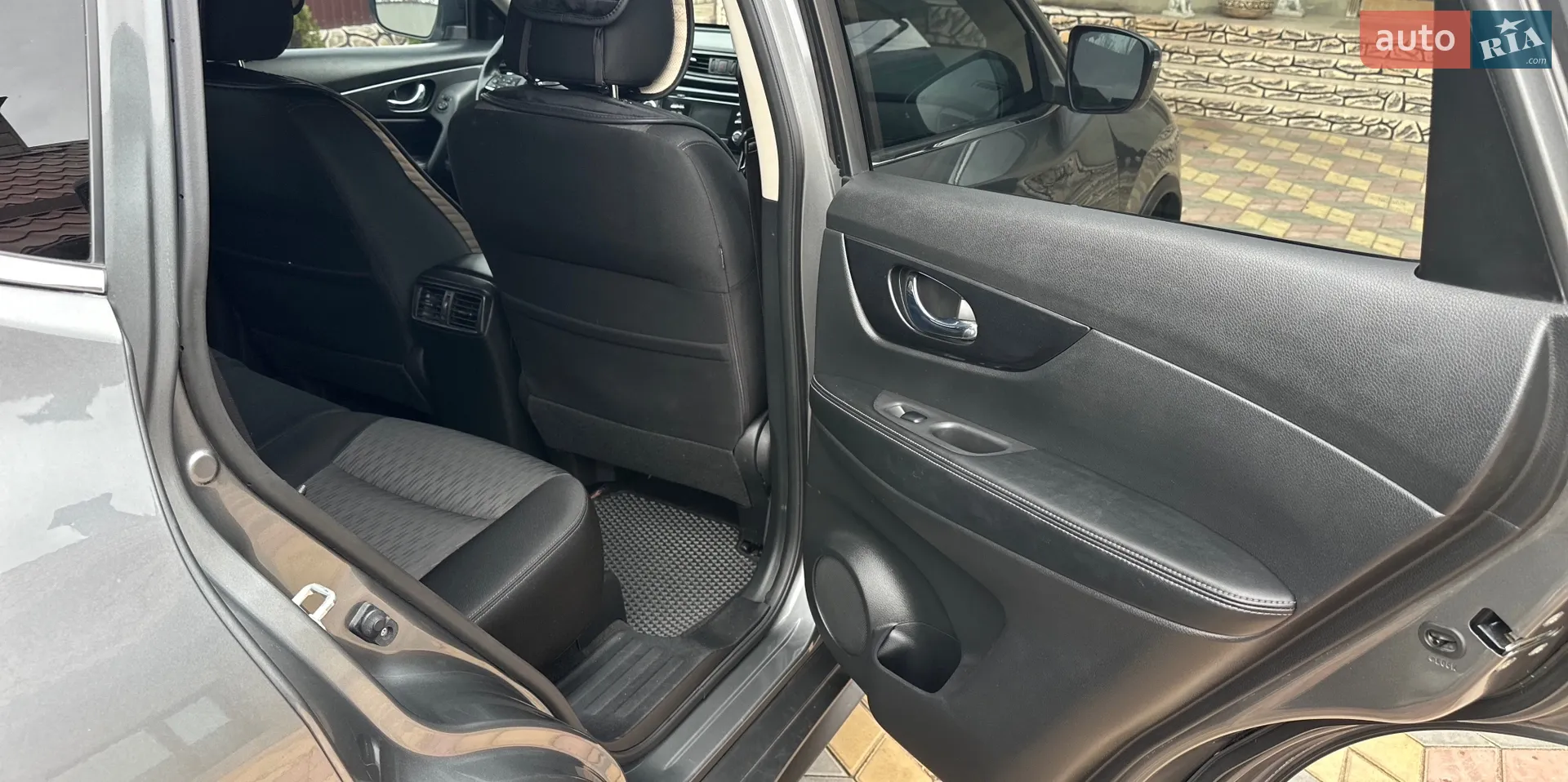 2017 Nissan Rogue - мініатюра 10