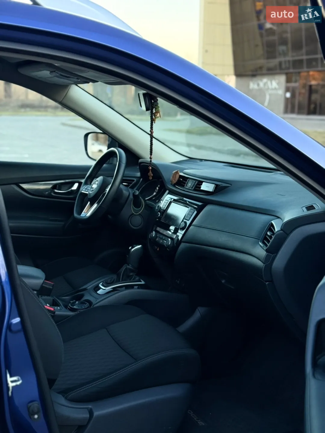 2019 Nissan Rogue - мініатюра 10