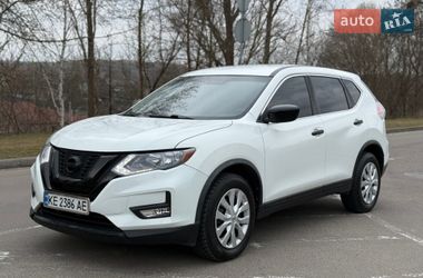 Позашляховик / Кросовер Nissan Rogue 2016 в Києві