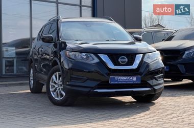 Внедорожник / Кроссовер Nissan Rogue 2019 в Нововолынске