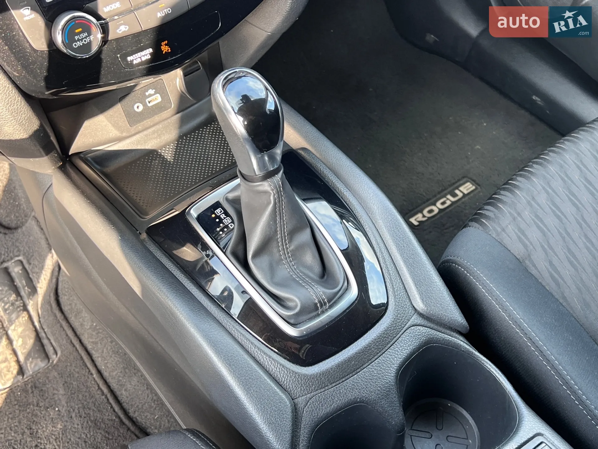 2019 Nissan Rogue - мініатюра 24