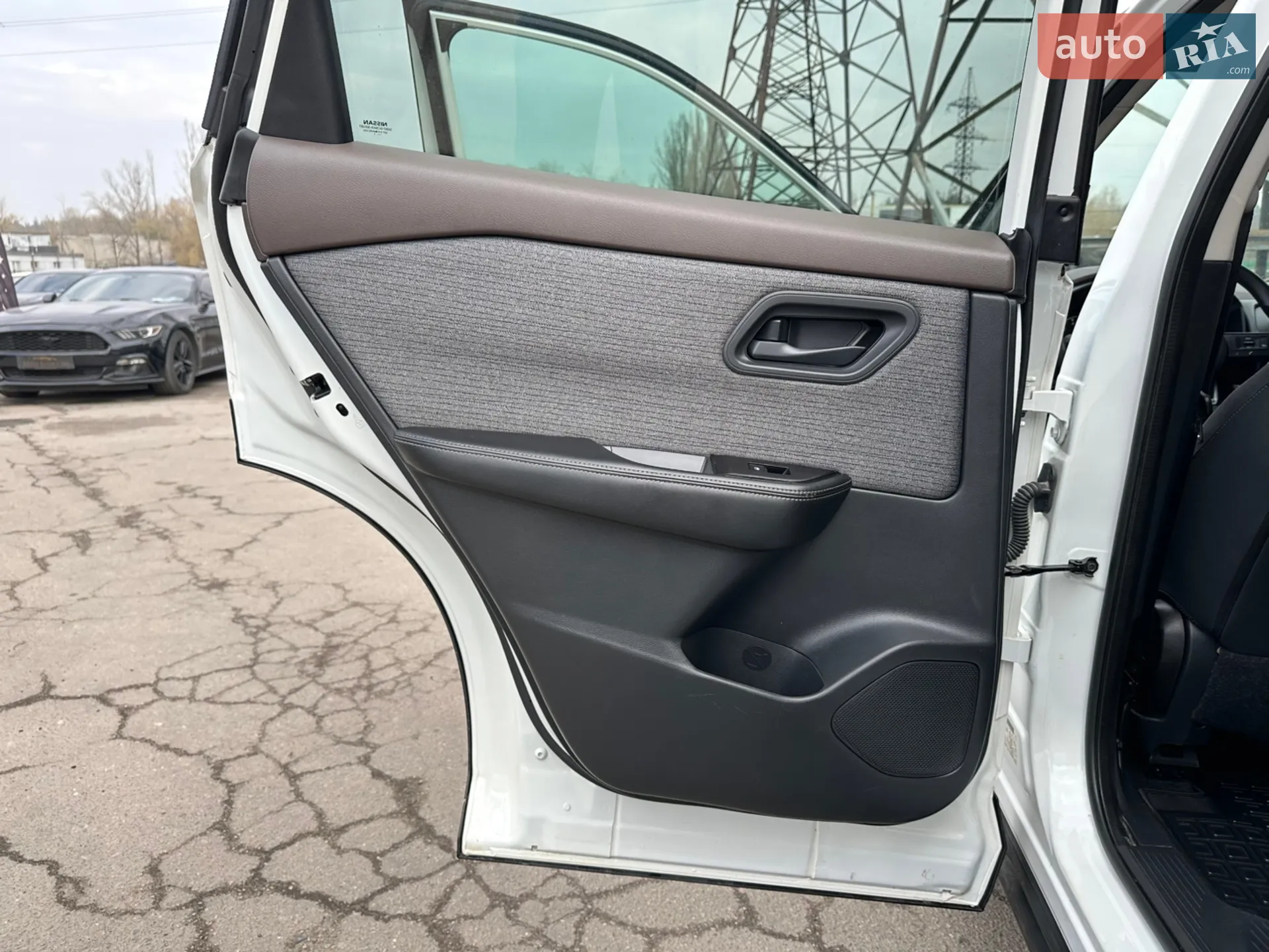 2021 Nissan Rogue - мініатюра 17