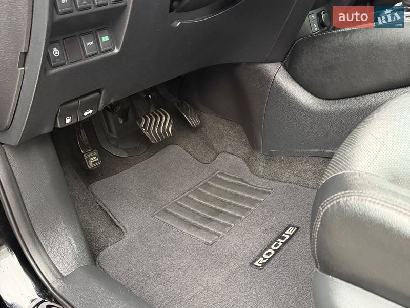 Внедорожник / Кроссовер Nissan Rogue 2017 в Виннице