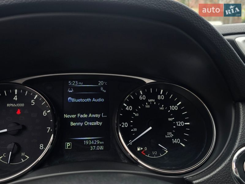 Внедорожник / Кроссовер Nissan Rogue 2015 в Днепре