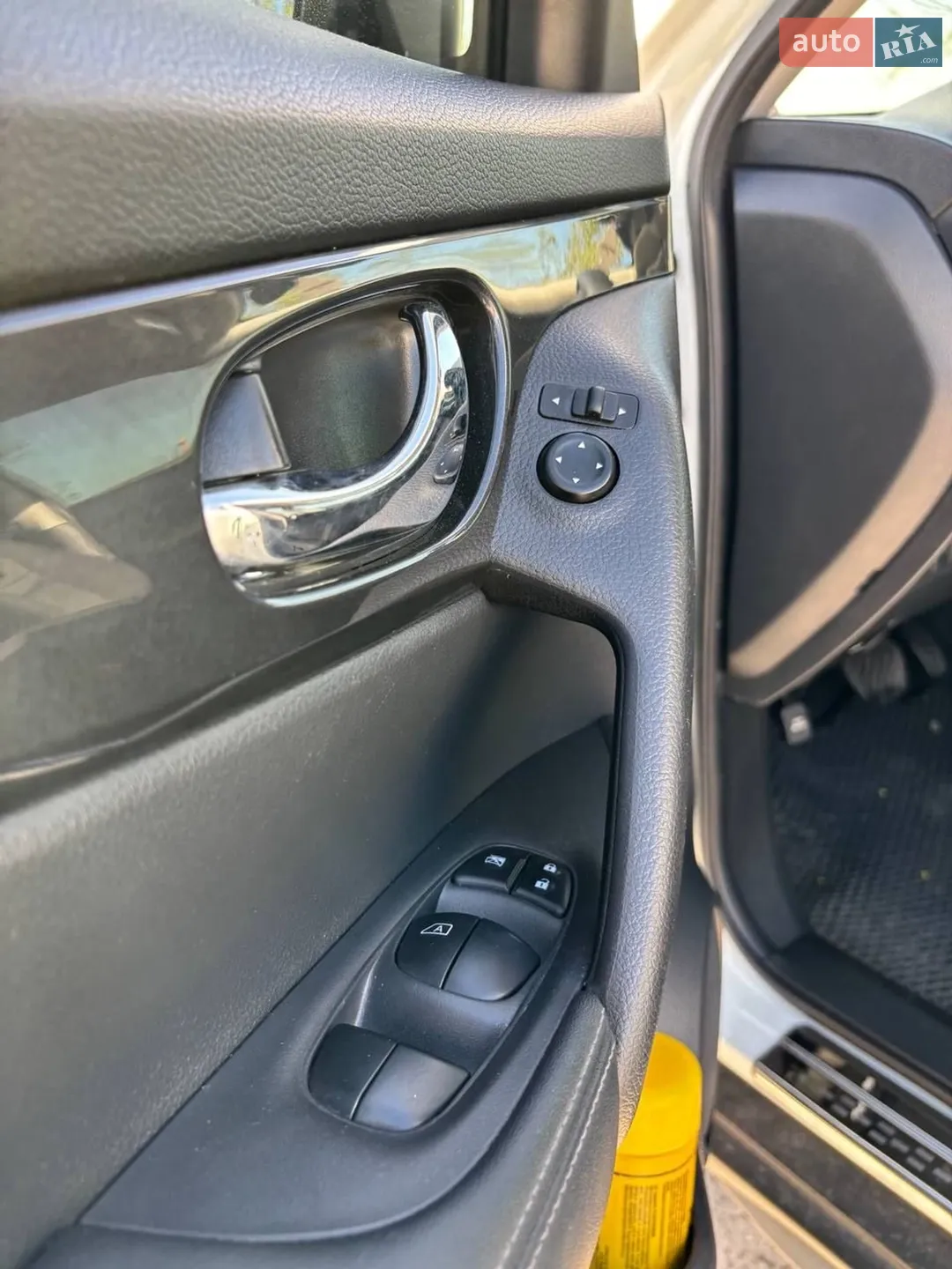 2019 Nissan Rogue - мініатюра 17