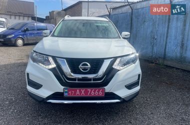 Внедорожник / Кроссовер Nissan Rogue 2017 в Лубнах