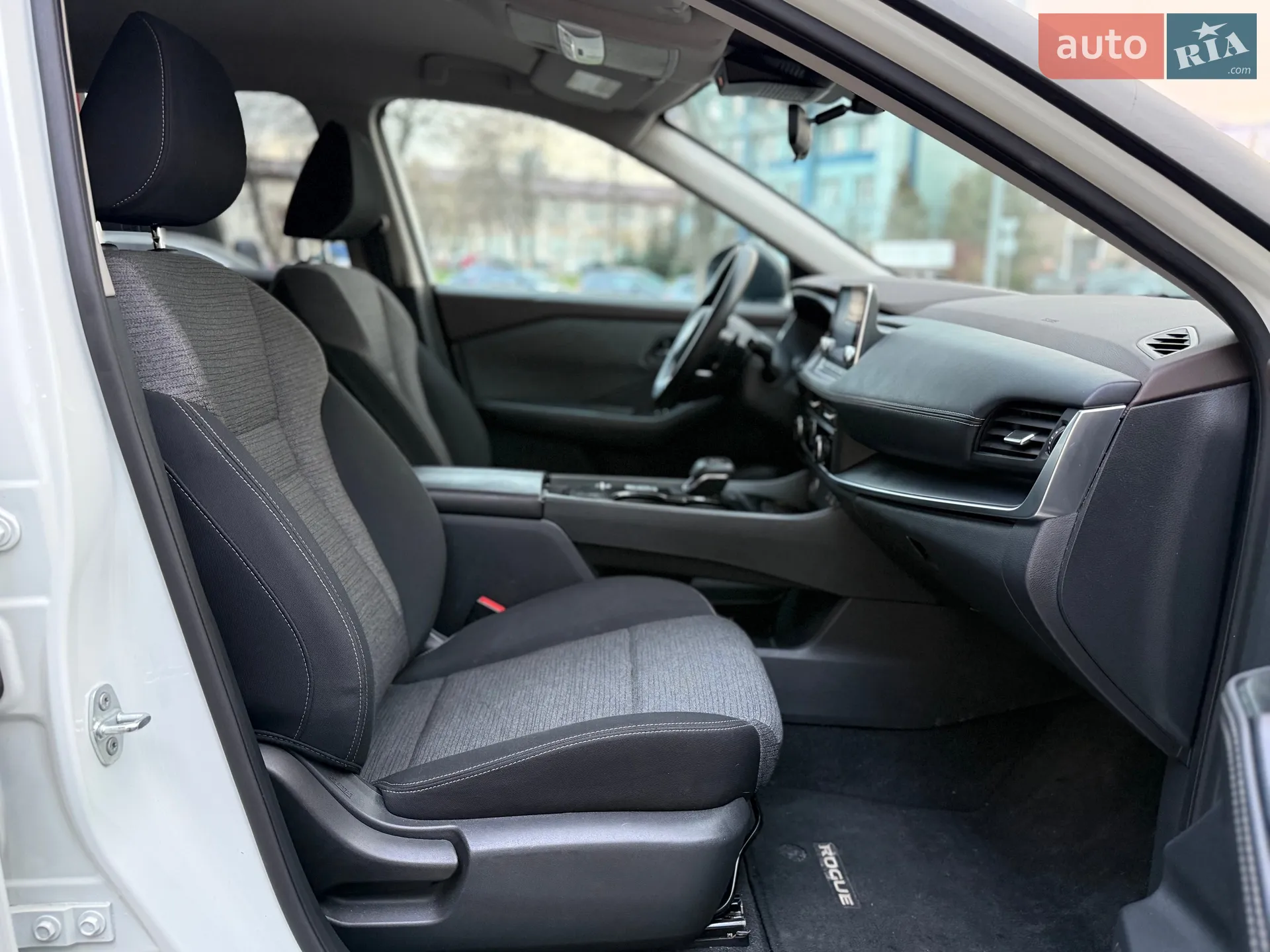 2021 Nissan Rogue - мініатюра 11