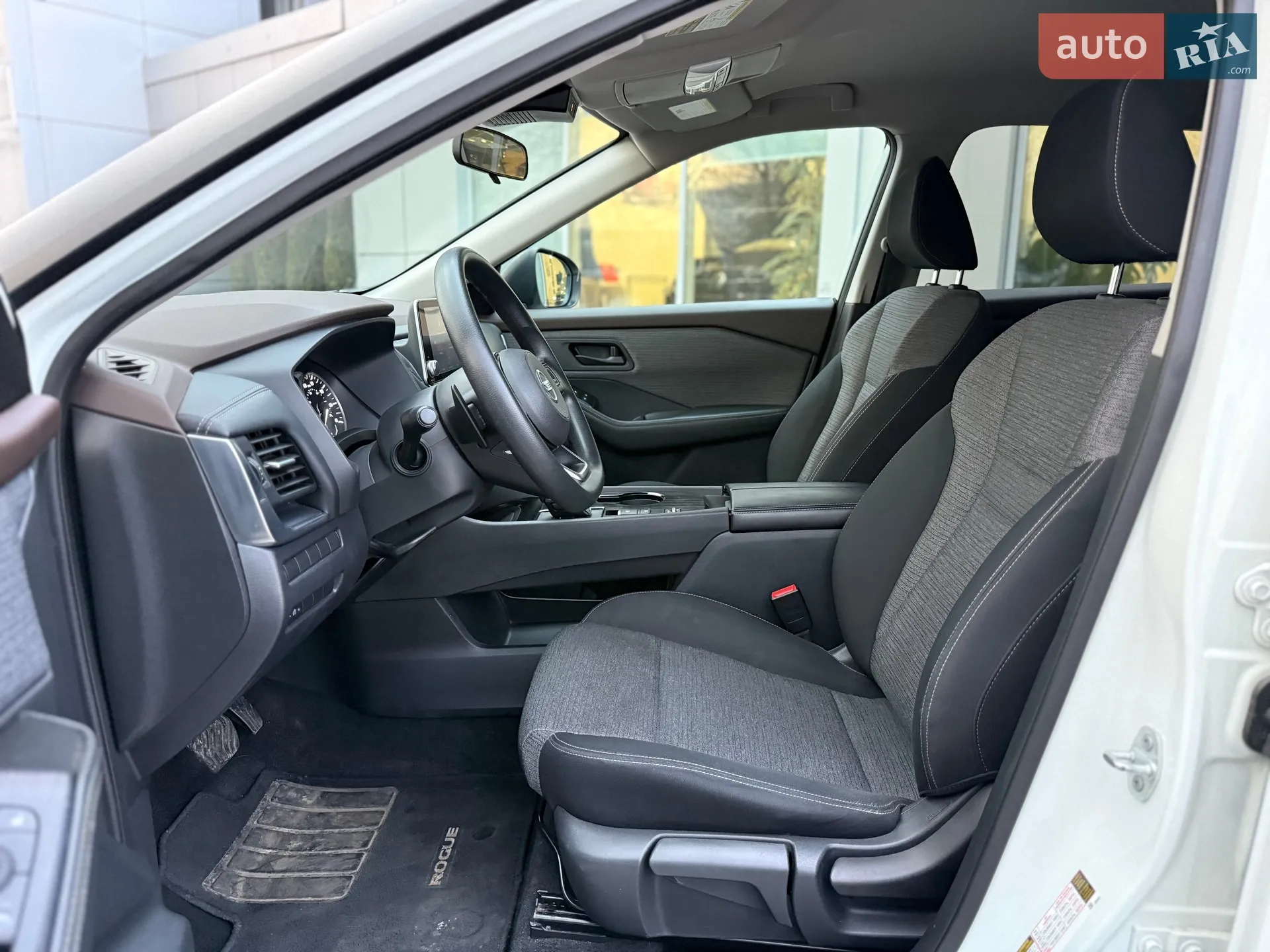 2021 Nissan Rogue - мініатюра 14