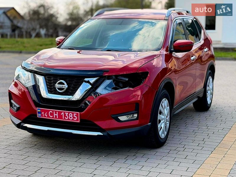 Позашляховик / Кросовер Nissan Rogue 2017 в Львові