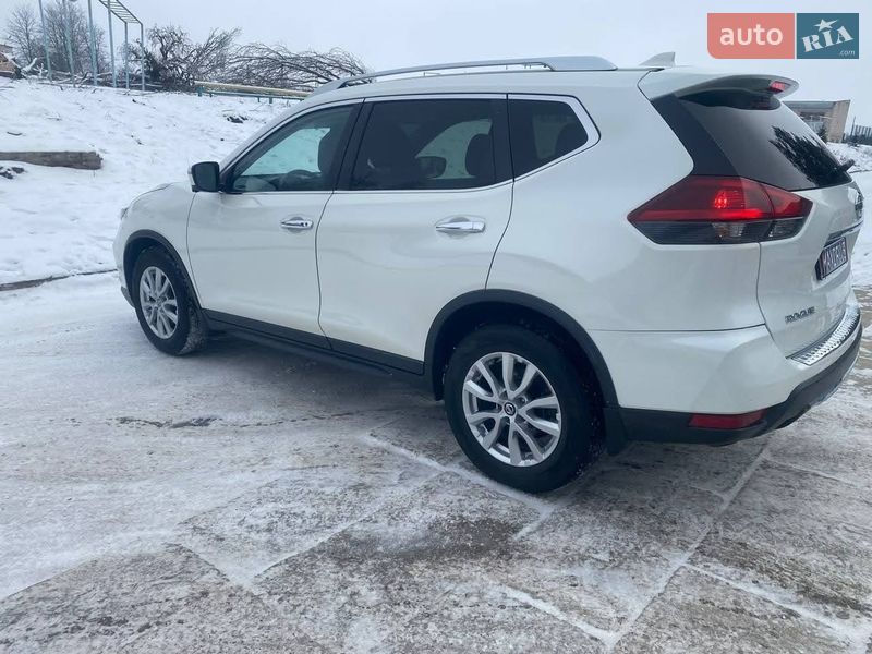 Внедорожник / Кроссовер Nissan Rogue 2018 в Кропивницком