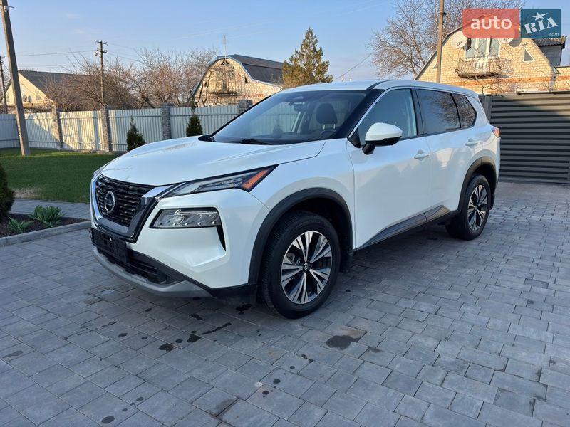 Позашляховик / Кросовер Nissan Rogue 2021 в Полтаві