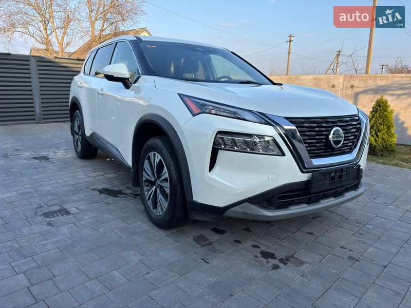 Позашляховик / Кросовер Nissan Rogue 2021 в Полтаві